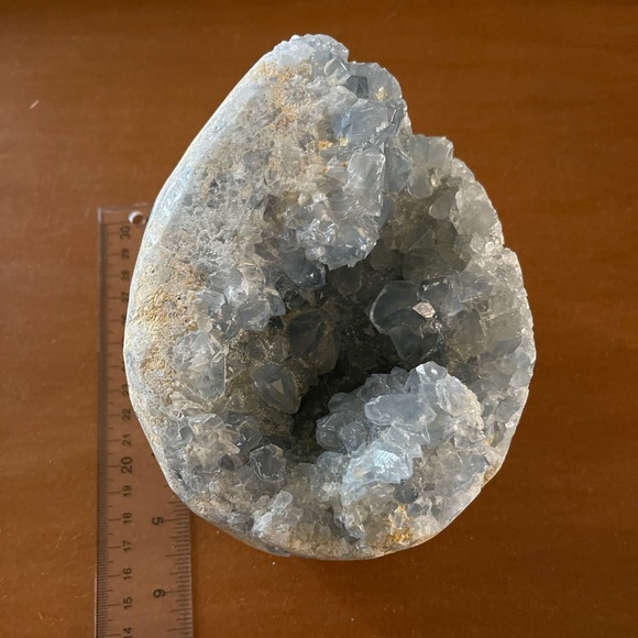 XL Celestite Egg - Picture 4 of 15